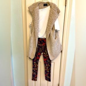 LuLaRoe candy leggings. one size